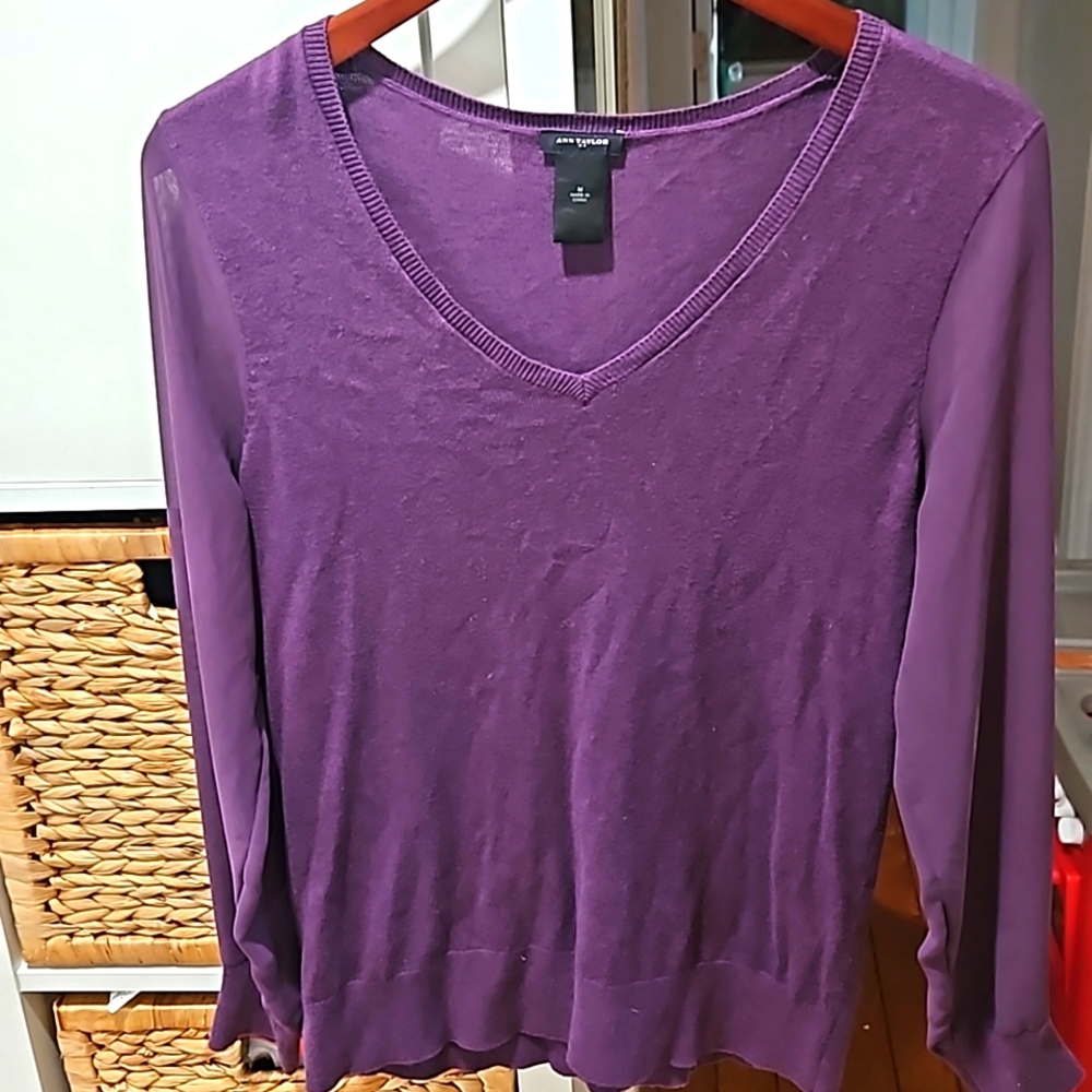 Light weight womens sweater